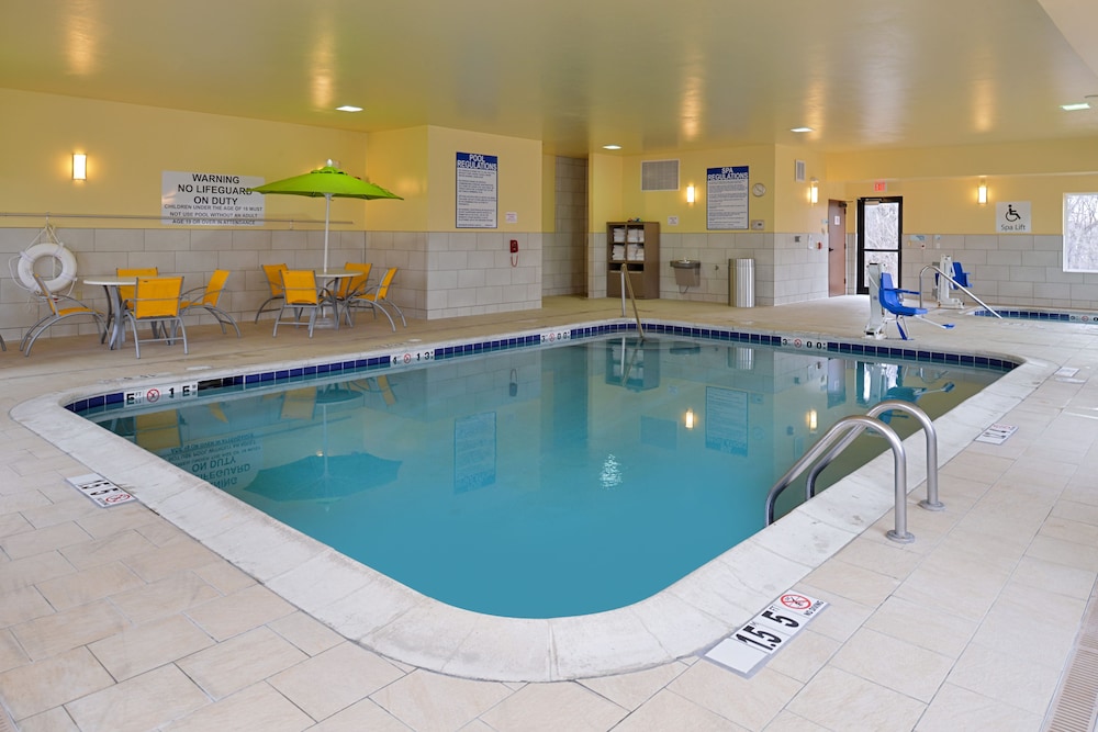 Holiday Inn Express Hotel And Suites Omaha West 1/46