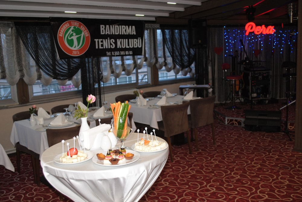Perama Hotel 19/23