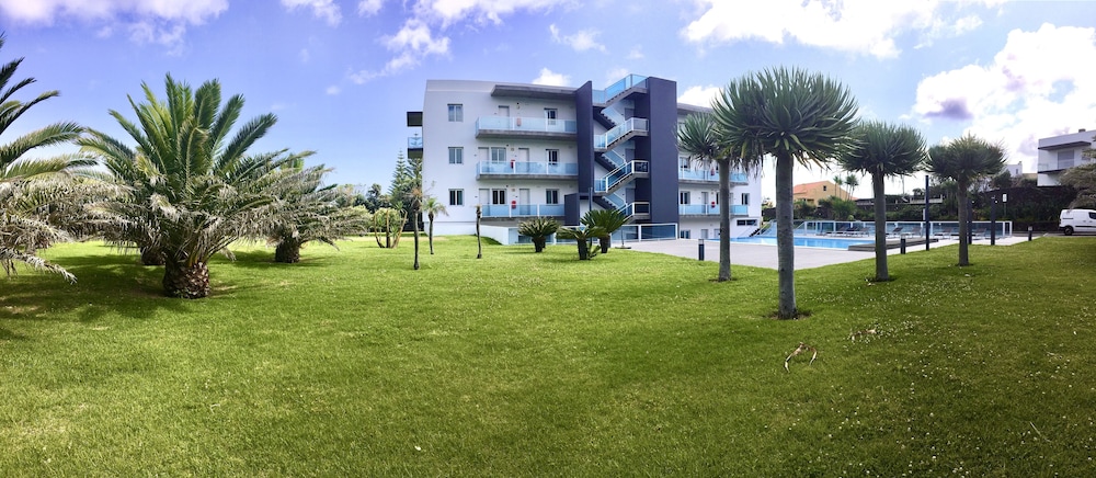 Whales Bay Hotel Apartamentos 49/55