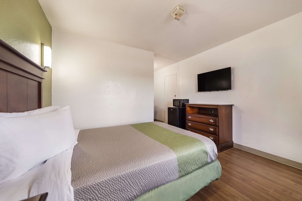 Motel6 Meridian, MS 35/60