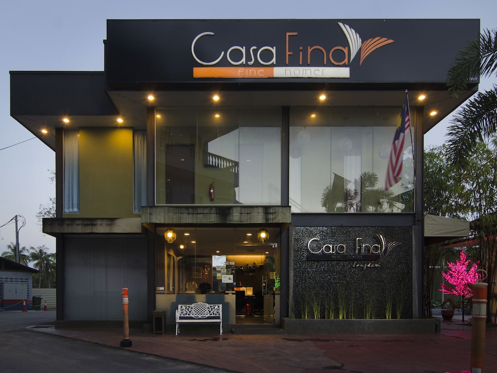 Casa Fina Fine Homes 4/66