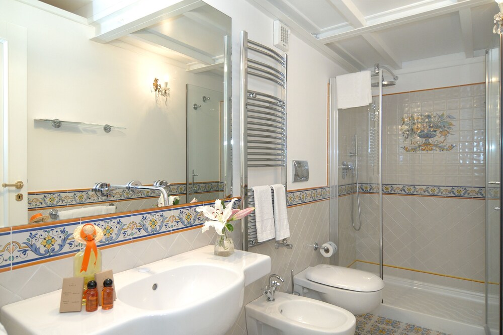 Residenza Luce 48/50