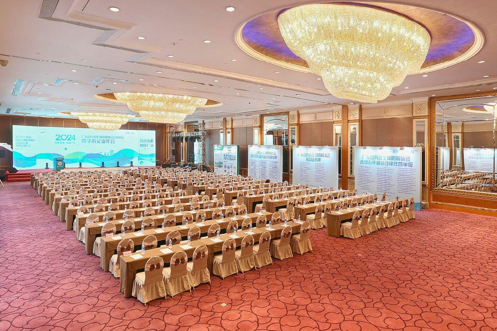 Regency Apartment Hotel 29/40