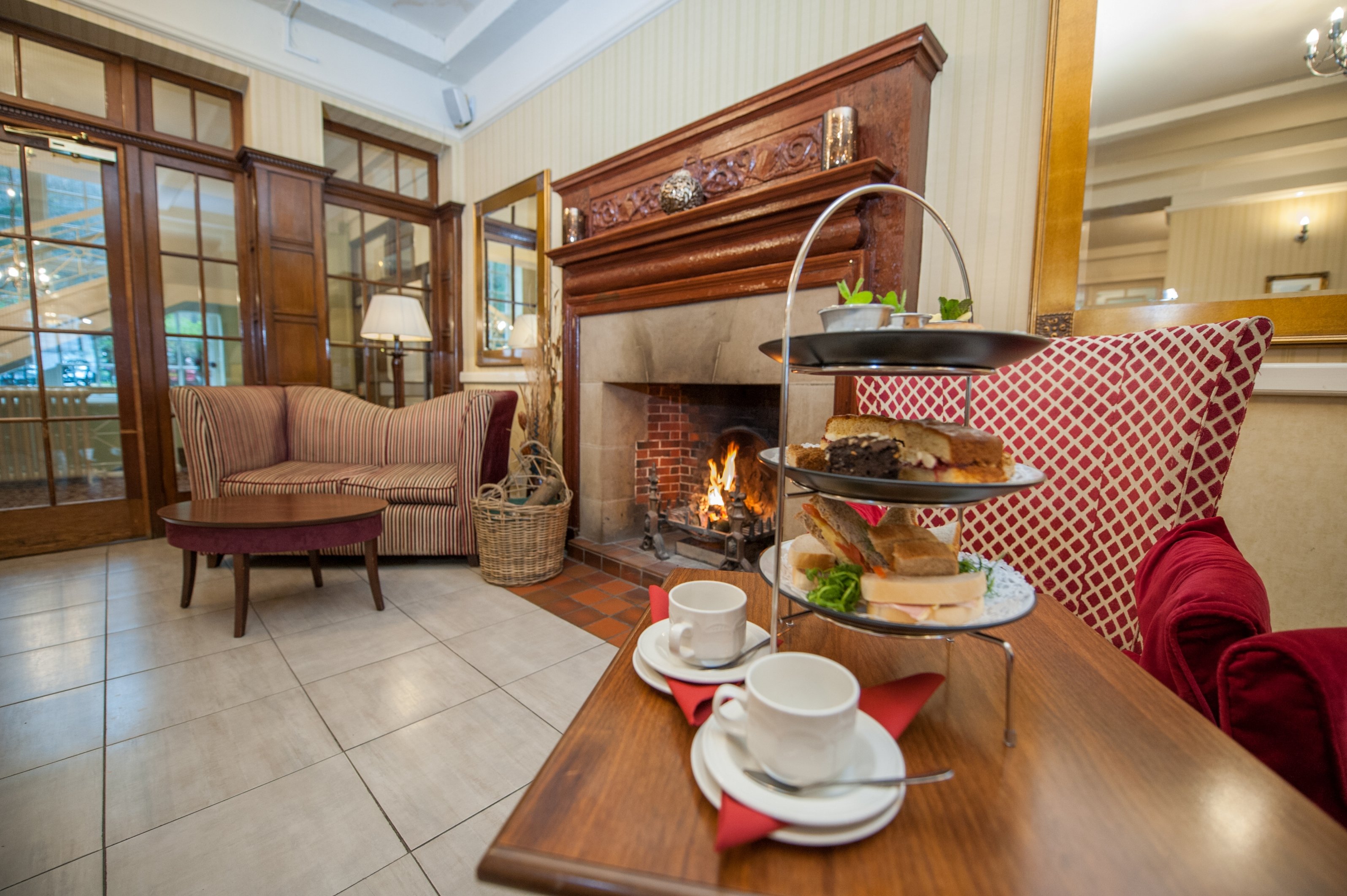 Cumbria Grand Hotel 60/82