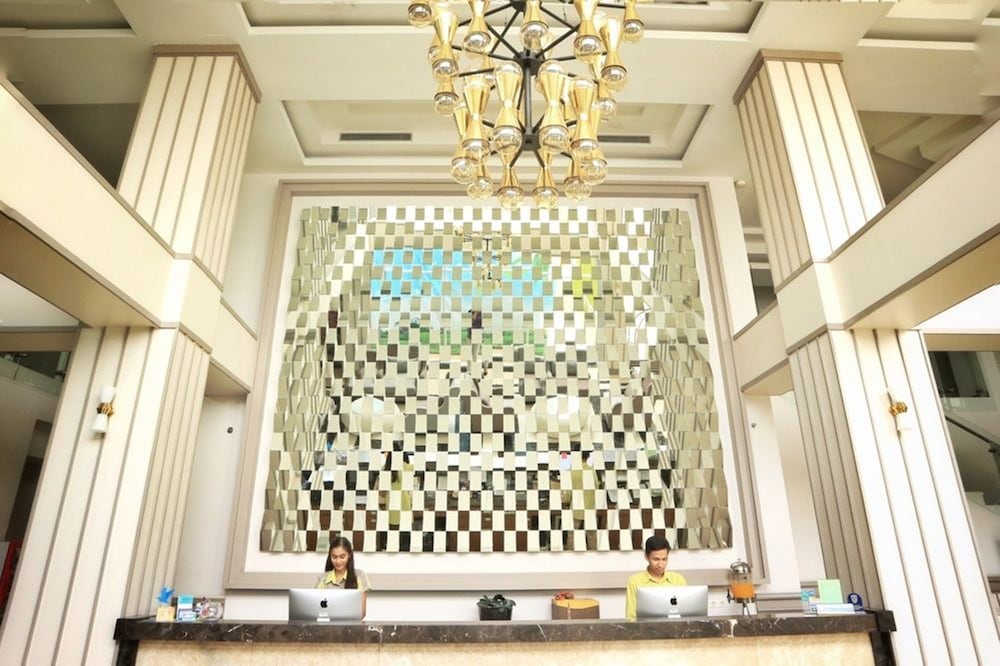 Shakti Hotel 8/50