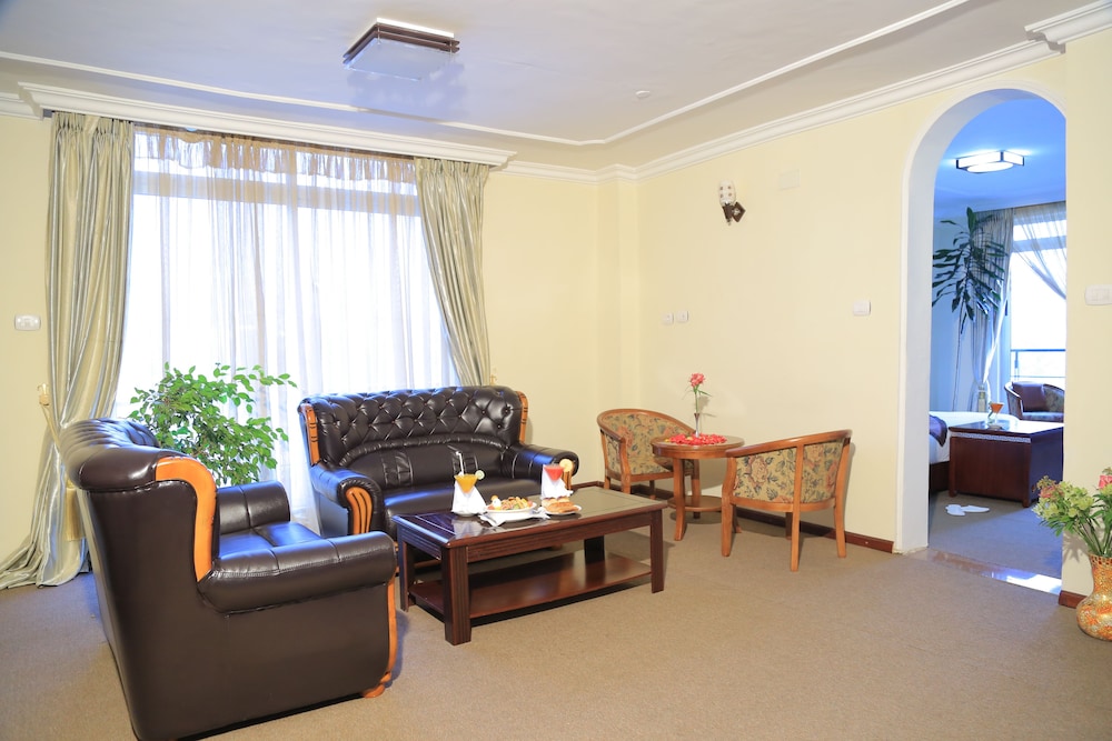 Sarem International Hotel 33/50