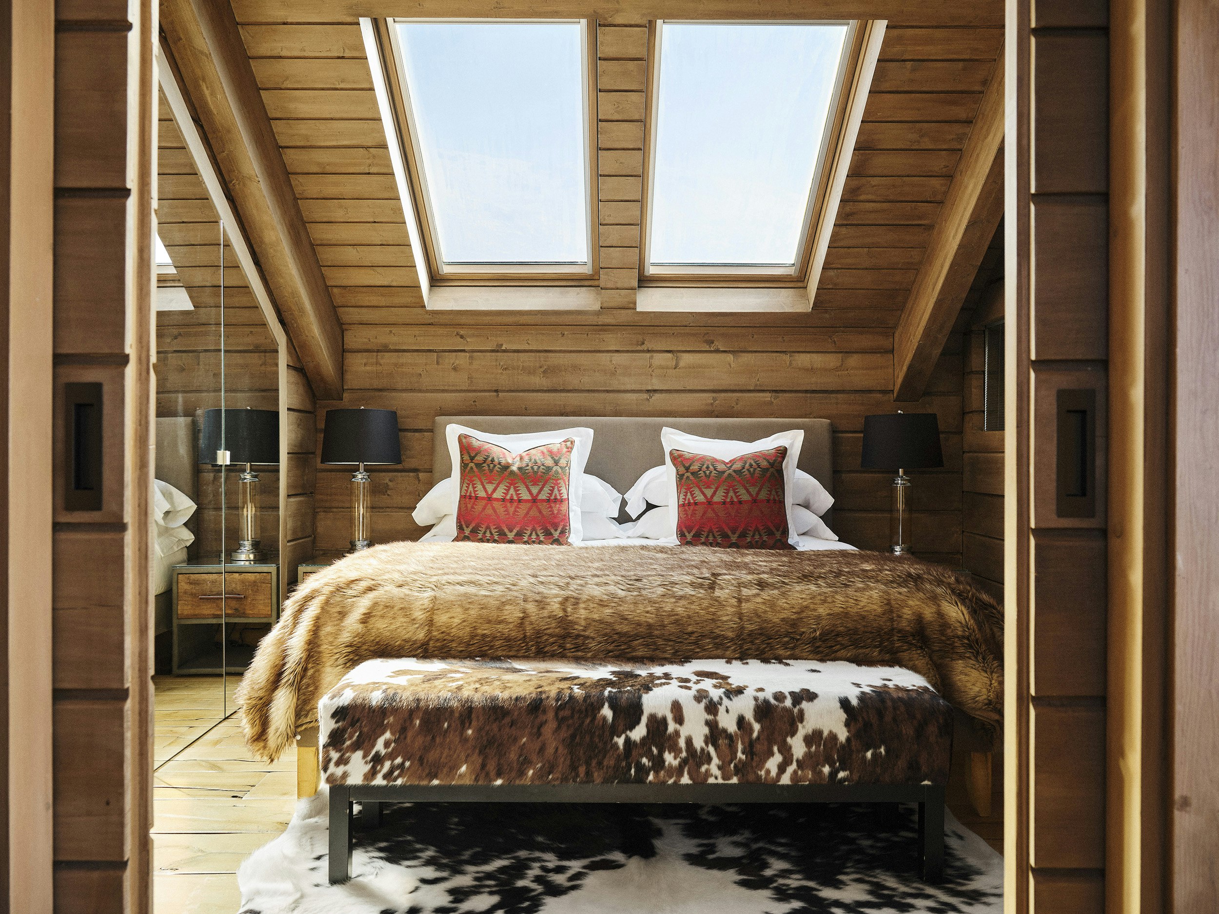 Royal, Lodge, Suite