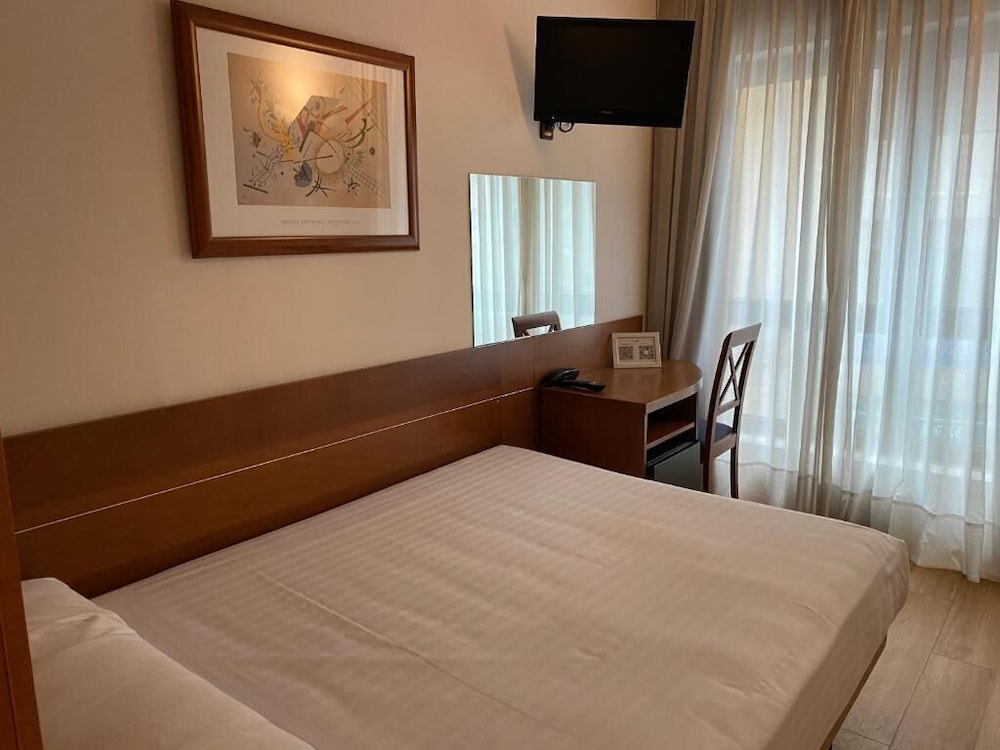 Sercotel Las Rocas Playa Hotel 5/38