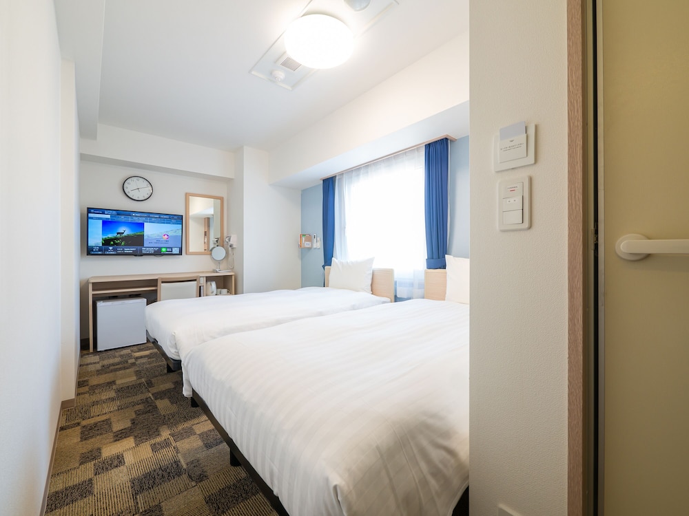 Toyoko Inn Yokohama-Eki Nishi-Guchi 22/42