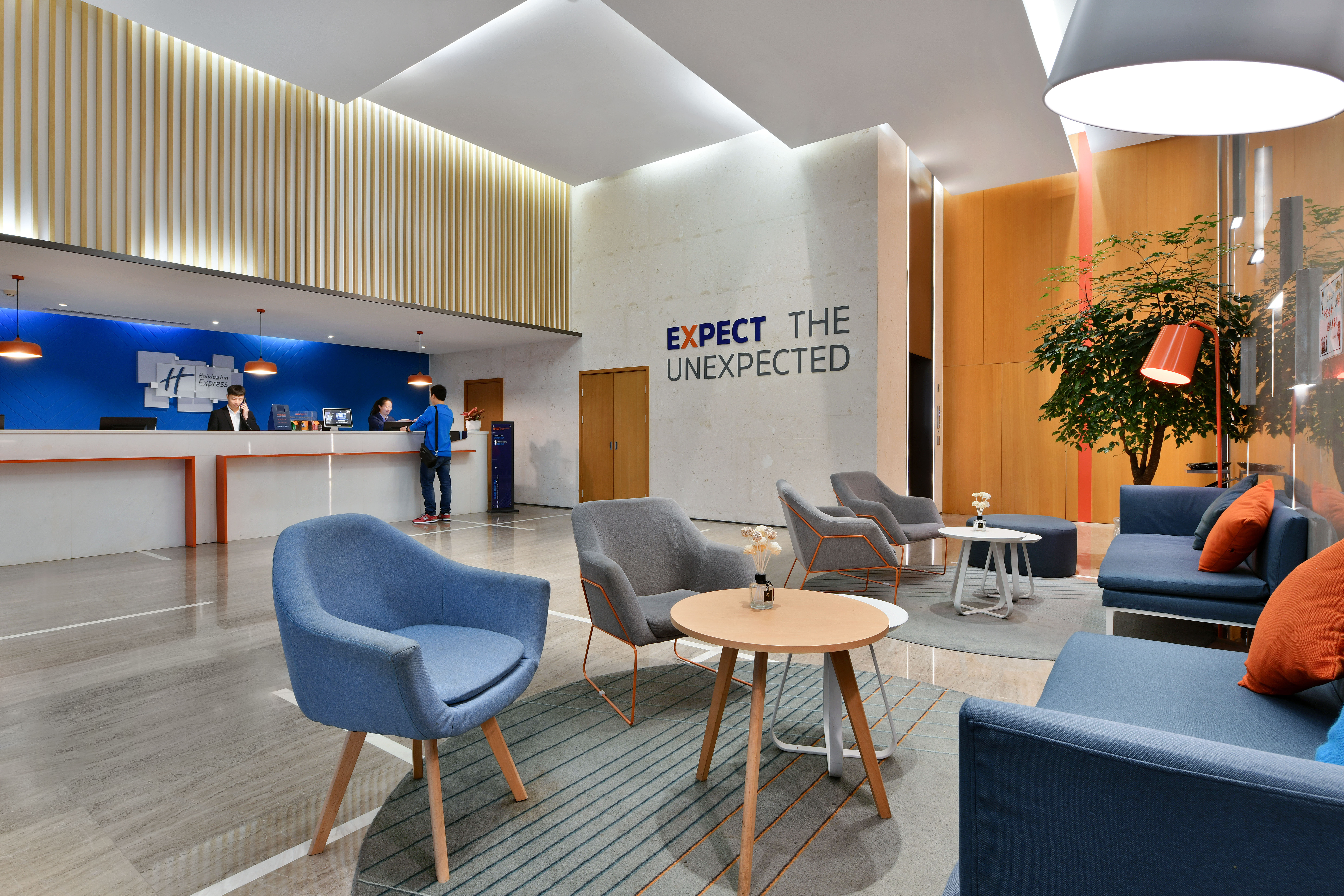 Holiday Inn Express Chengdu North Railway Station 48/68