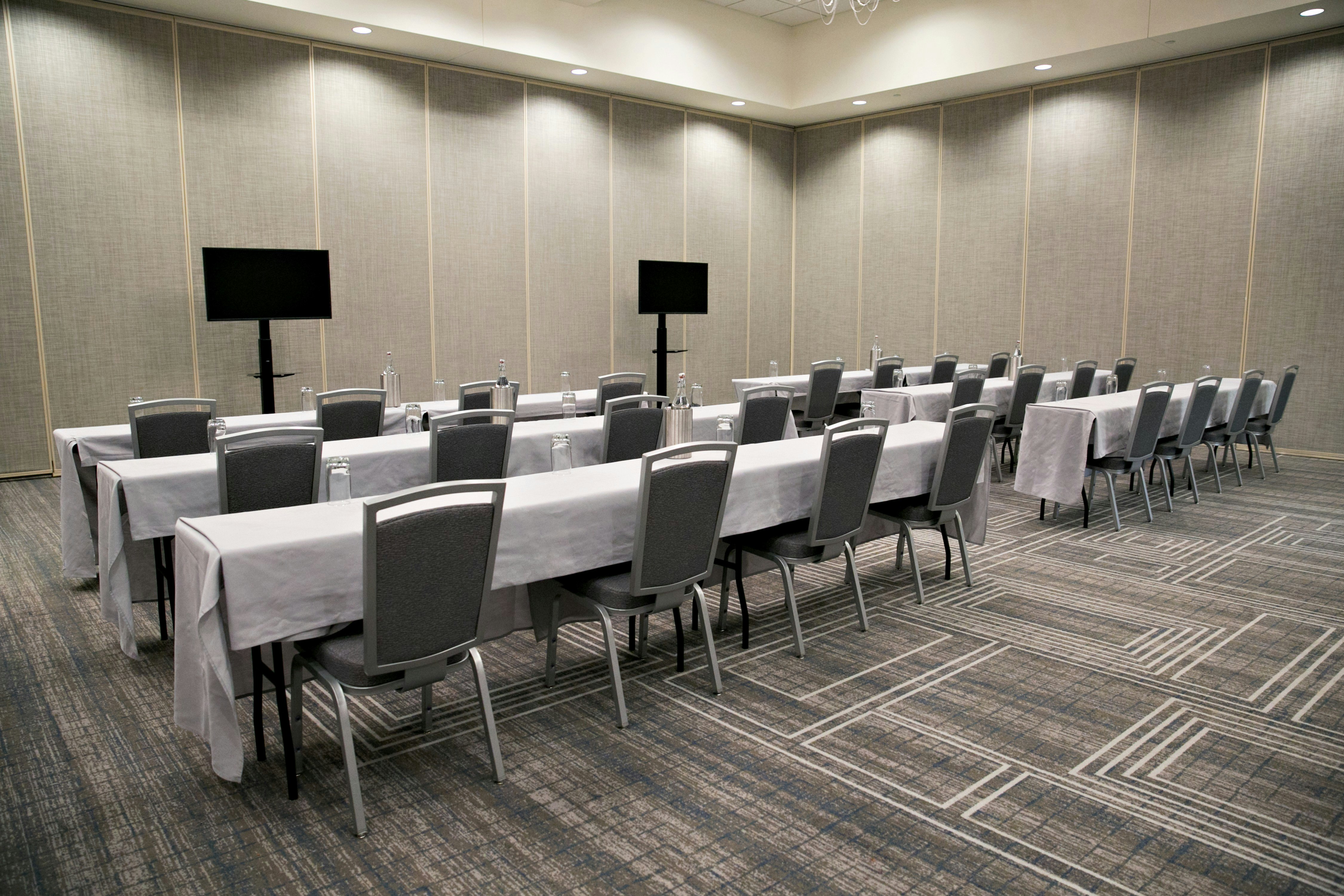 Hilton Minneapolis Bloomington 56/70