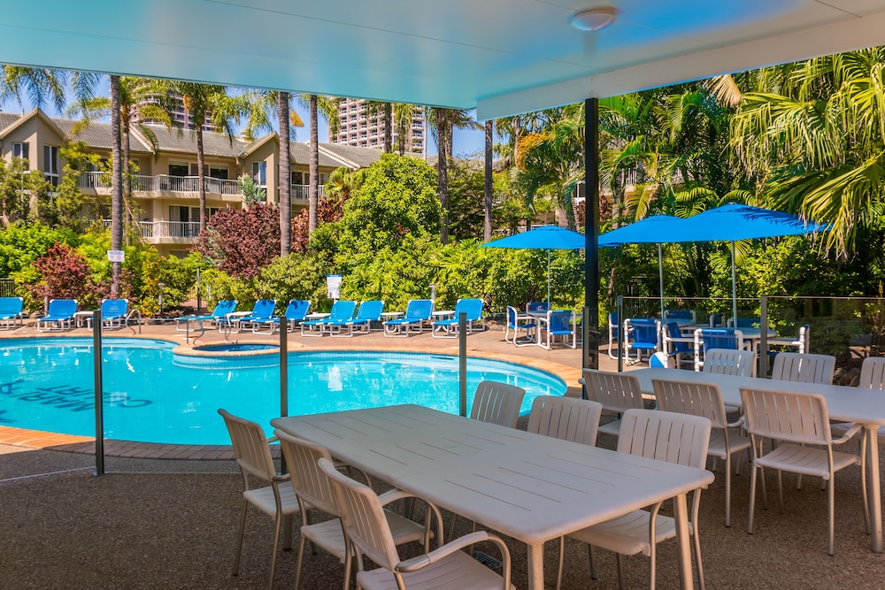 Mari Court Resort 48/72