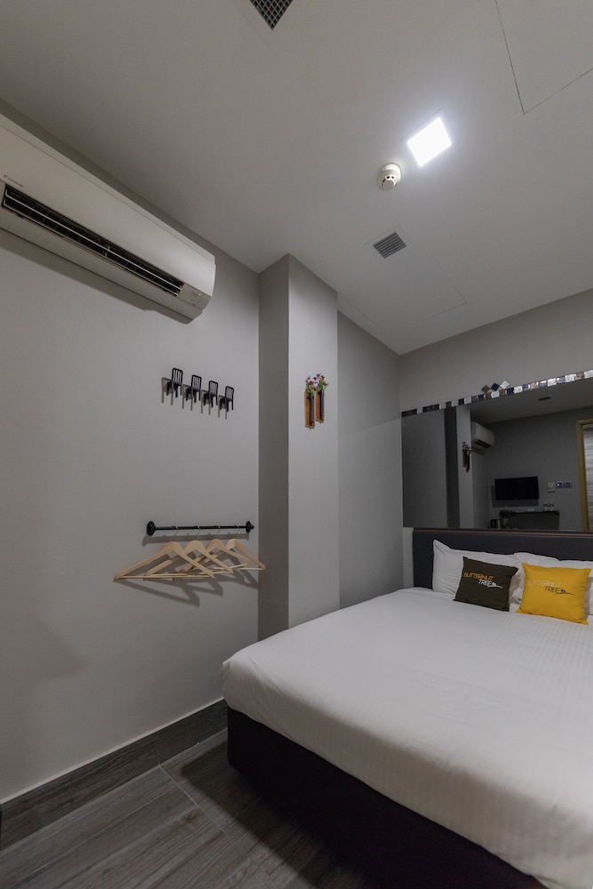 Butternut Tree Hotel (ex. Park 22 Hotel Chinatown) 11/23