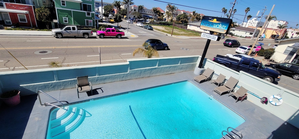 Beachwalker Inn and Suites 6/50