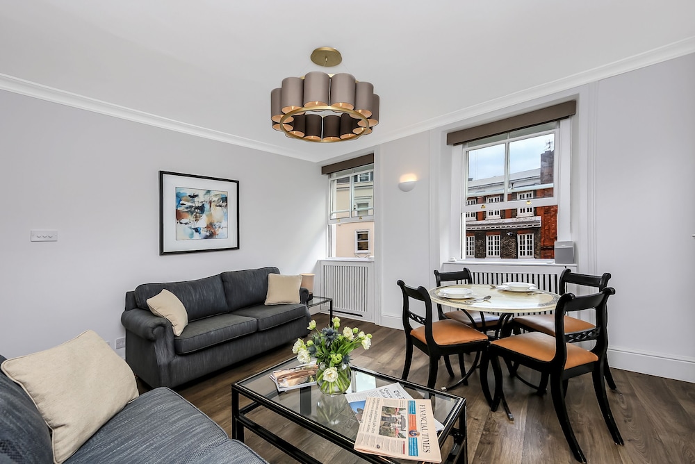 10 Curzon Street By Mansley Serviced Apartments 13/26