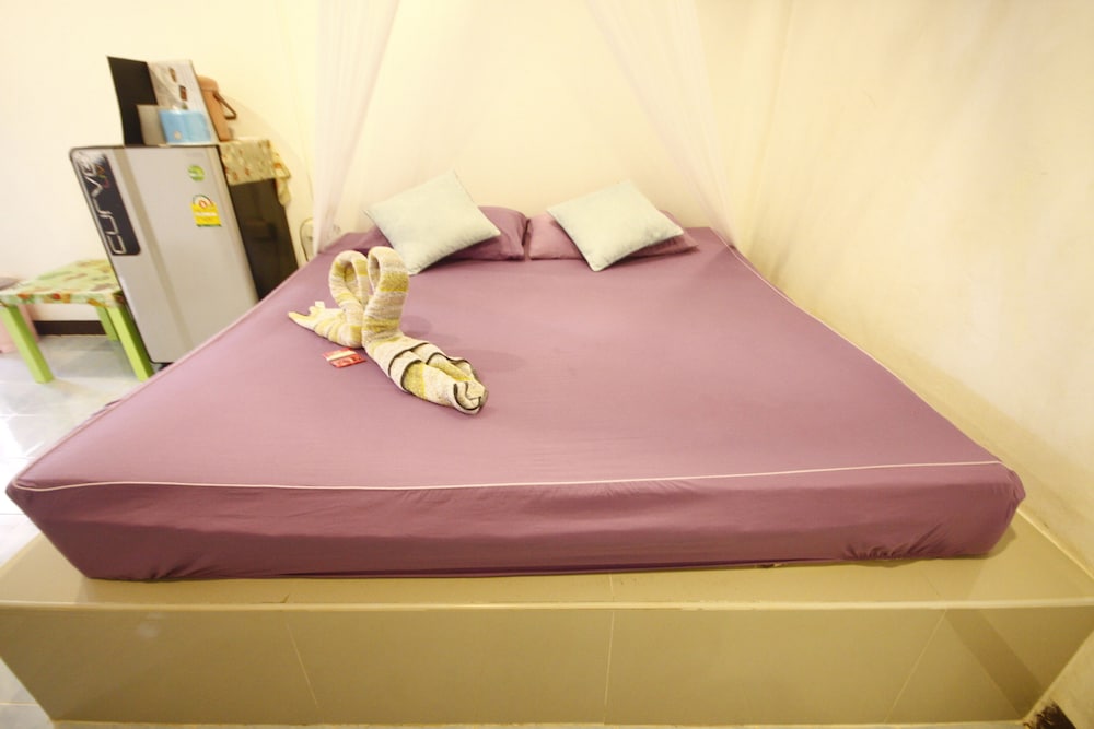 STANDARD, DOUBLE BED