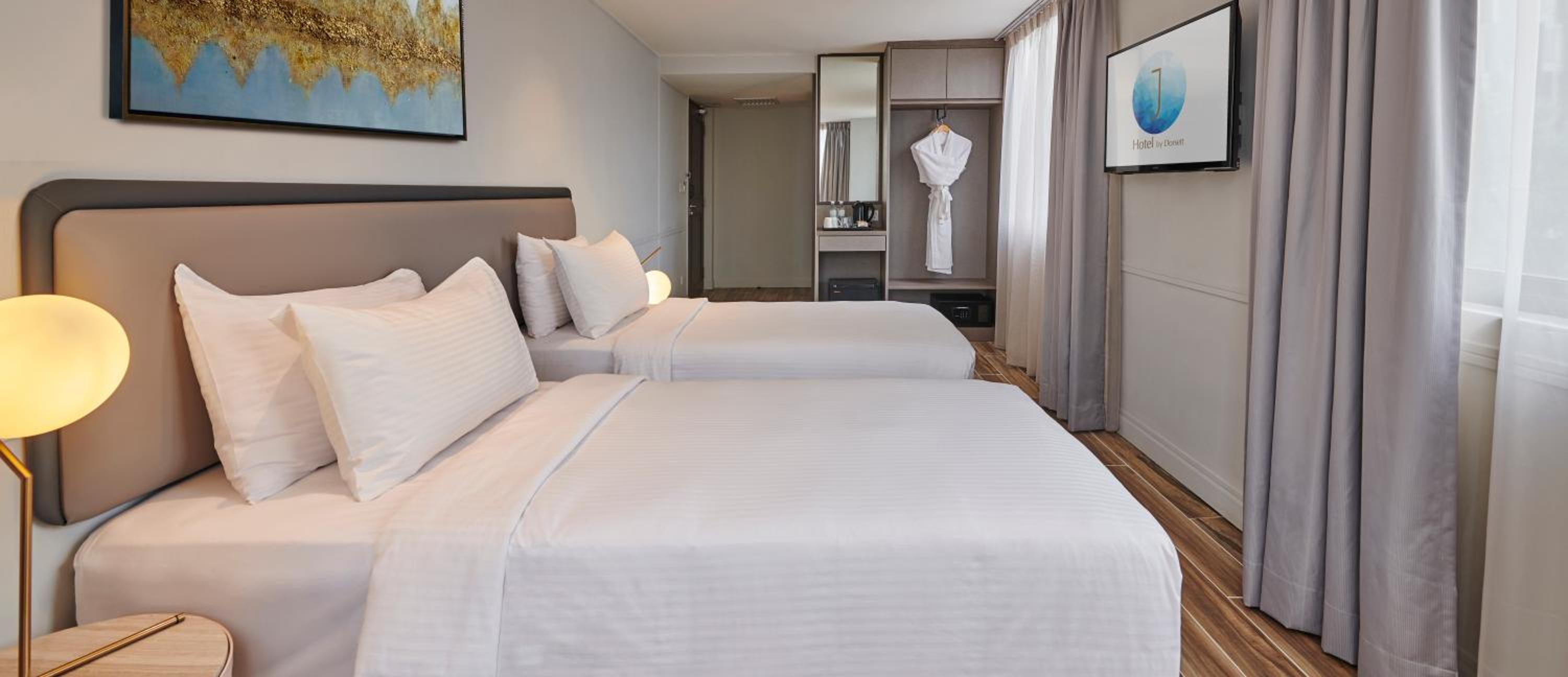 J-Hotel By Dorsett 18/36