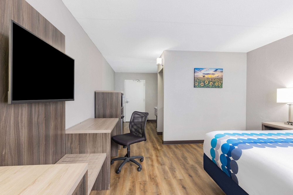 Wingate by Wyndham Wichita Airport 25/49