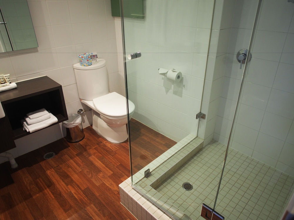 Mercure Sydney St Leonards 14/76