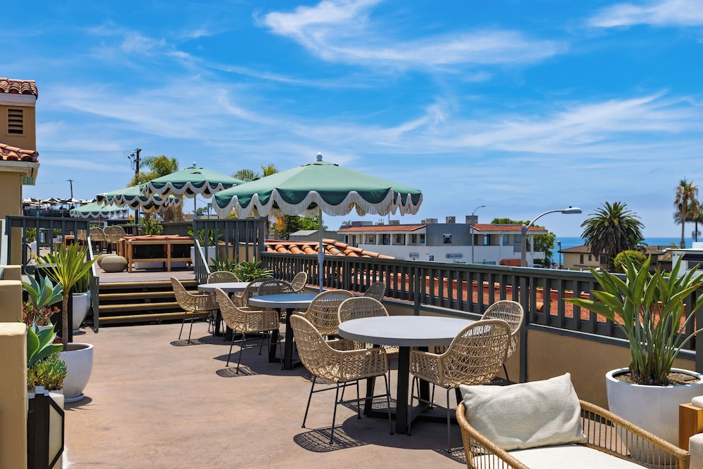 Laguna Brisas A Beach Hotel 40/50