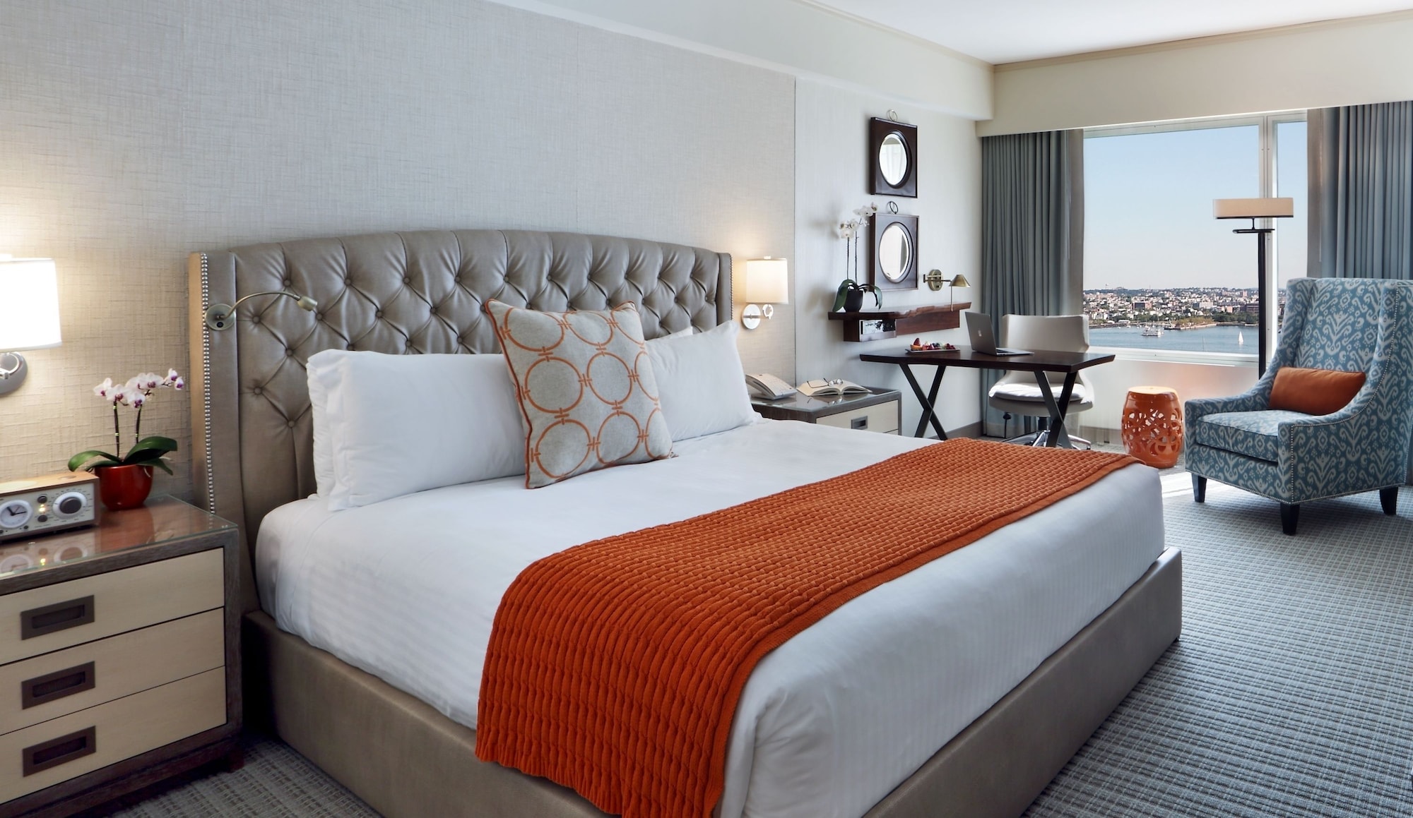 SIGNATURE, KING BED, HARBOUR VIEW
