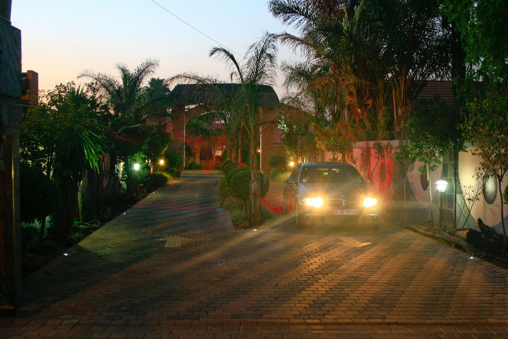 Eco Park Lodge 35/45