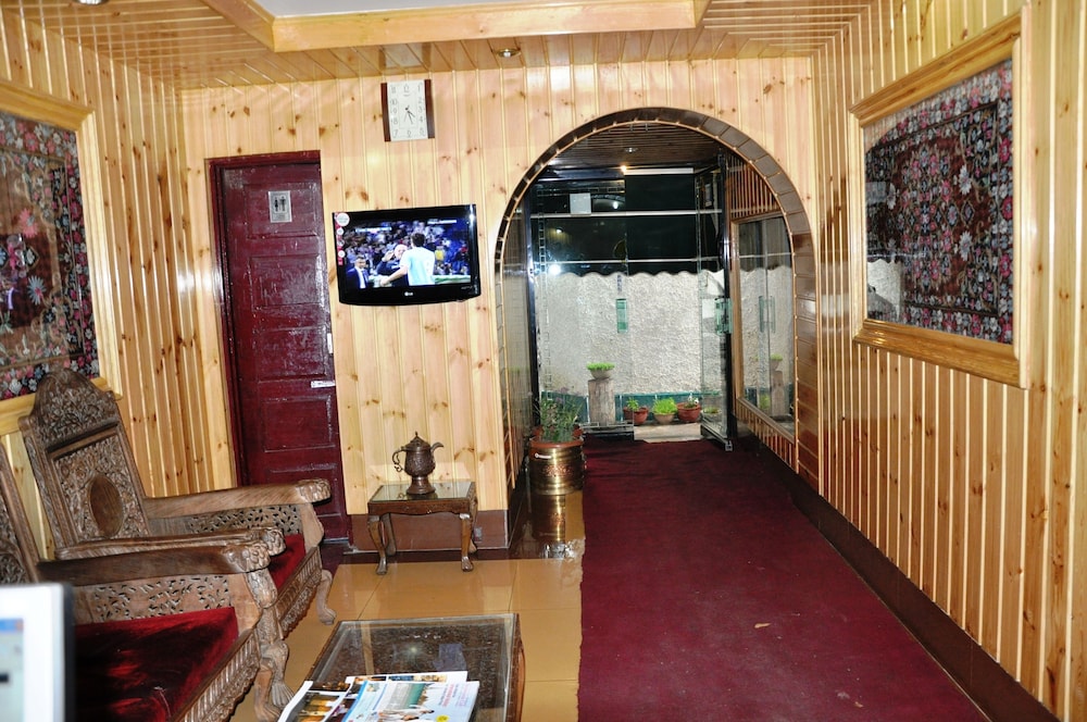 Hotel SADAF 8/45