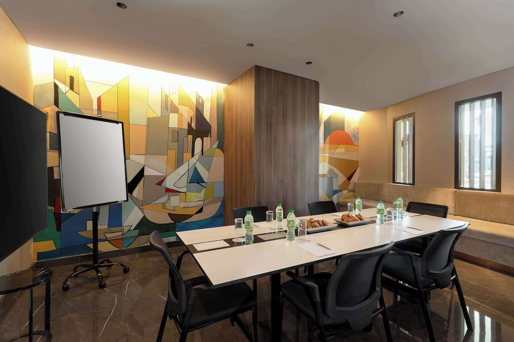 Hyatt Centric Jumeirah Dubai 42/50