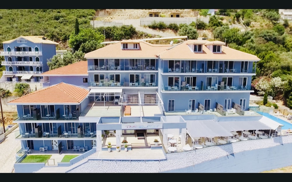 Ponti Beach Hotel 3/21