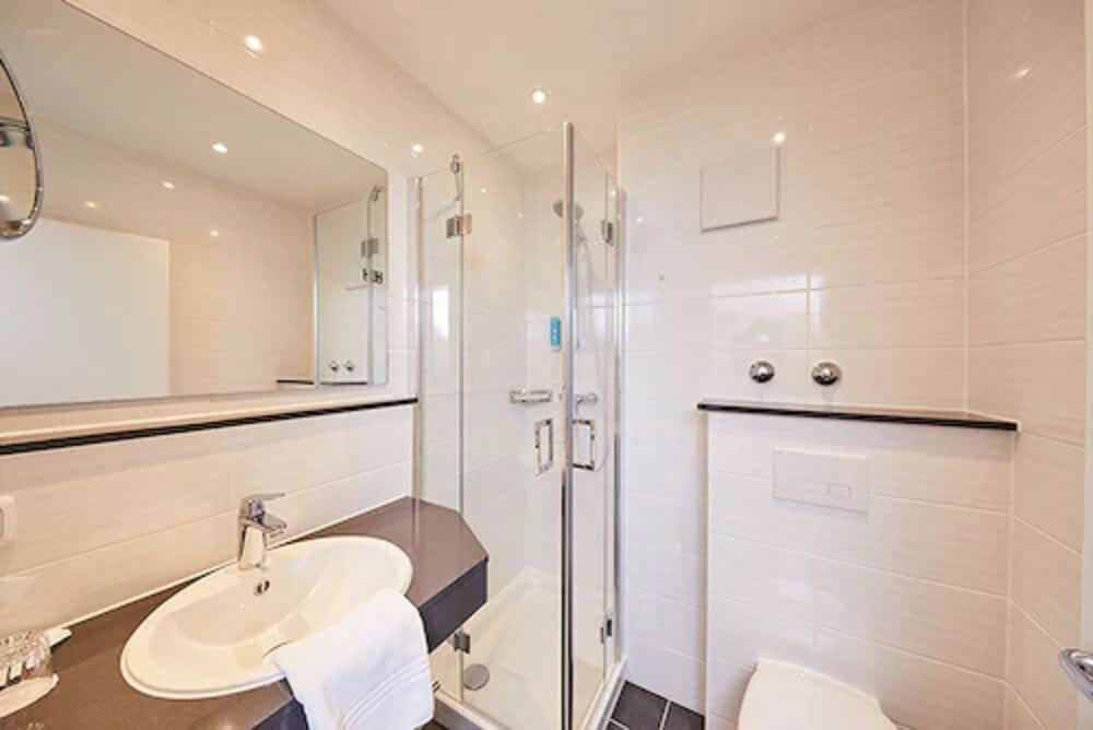 Hotel Filderland - Stuttgart Messe - Airport - Self Check-In 55/59