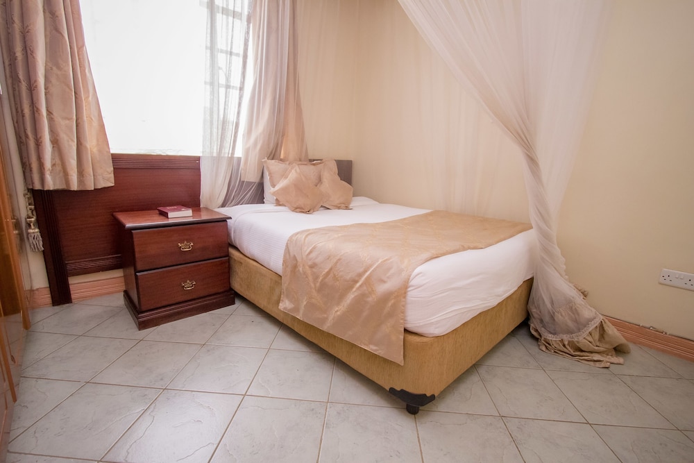 Emboita Hotel 13/50