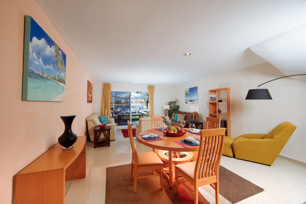 Isla Mazatlan Residence Club 14/33