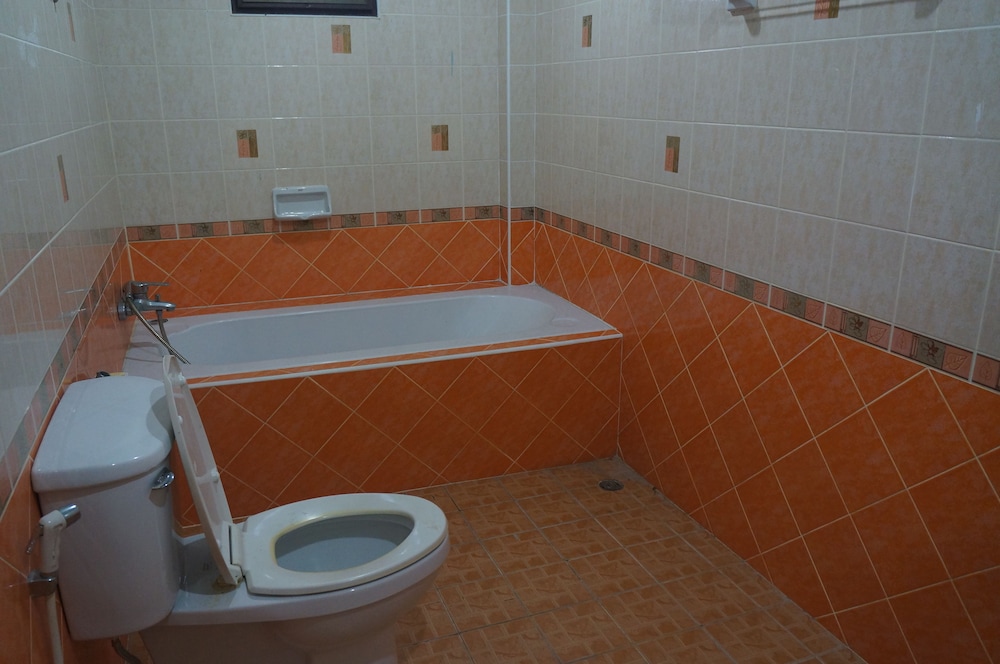 LAMAI APARTMENT 62/65