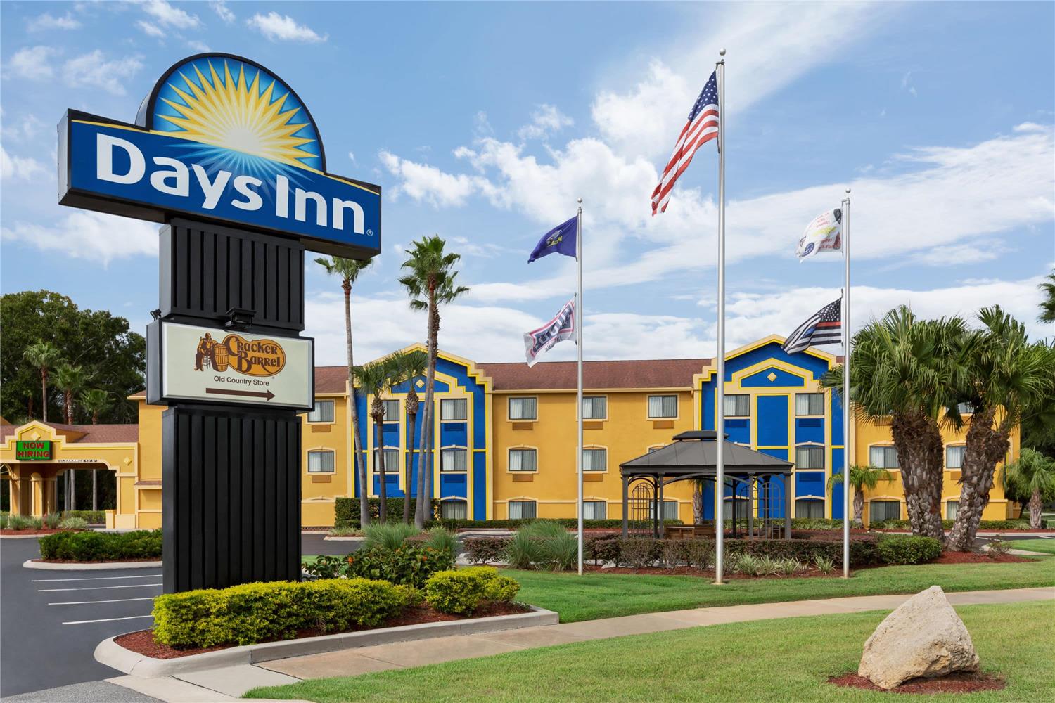 Days Inn by Wyndham Orange Park/Jacksonville 13/18