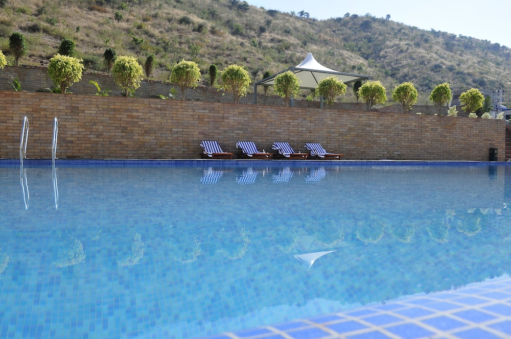 Cambay Resort 27/40