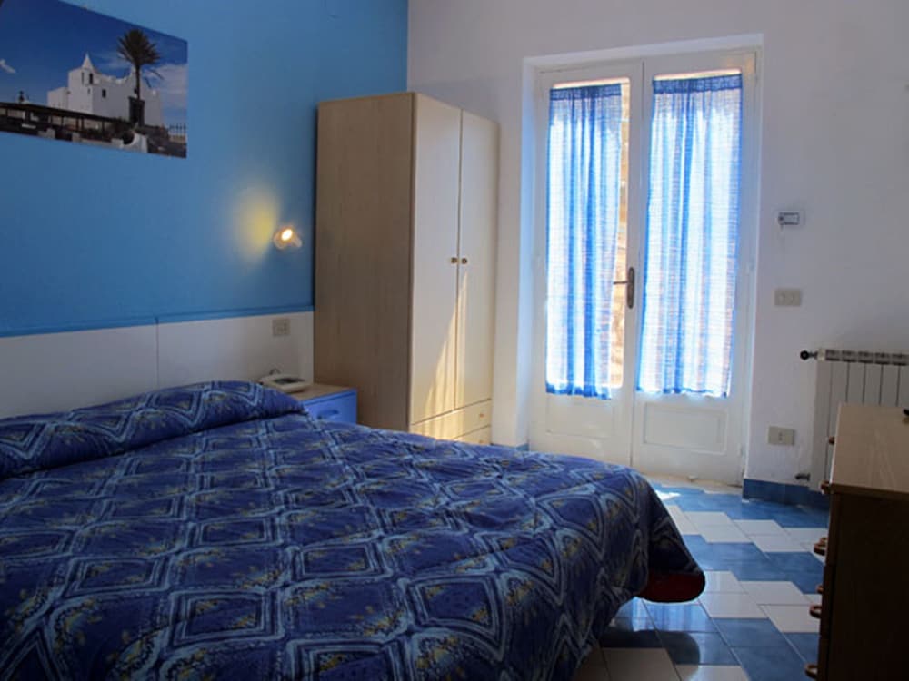 HOTEL RESIDENCE VILLA MARINÙ 24/72
