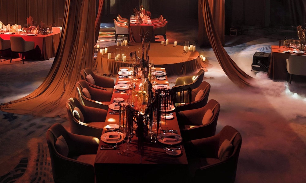 Pullman Chongqing Xiyue 58/65
