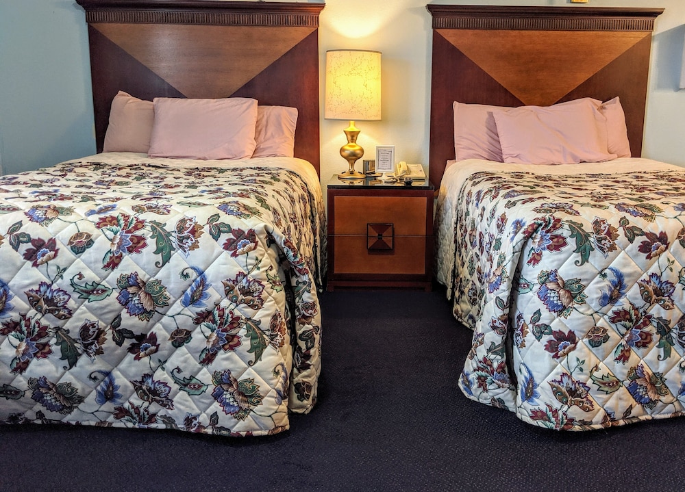 Executive Inn 16/33