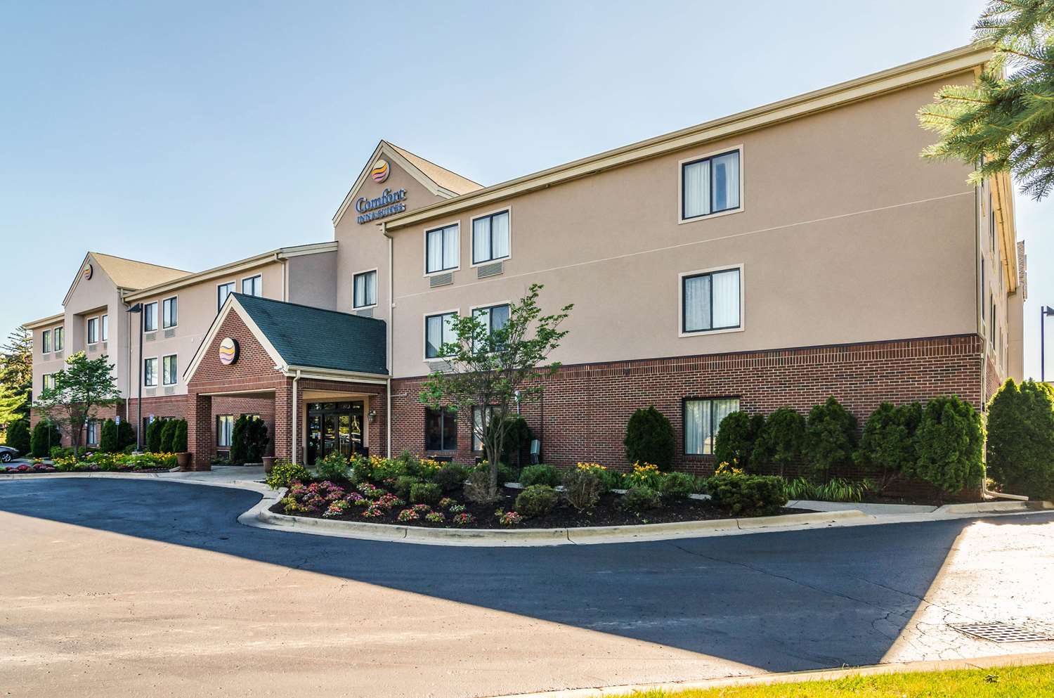 Comfort Inn & Suites University South 28/28