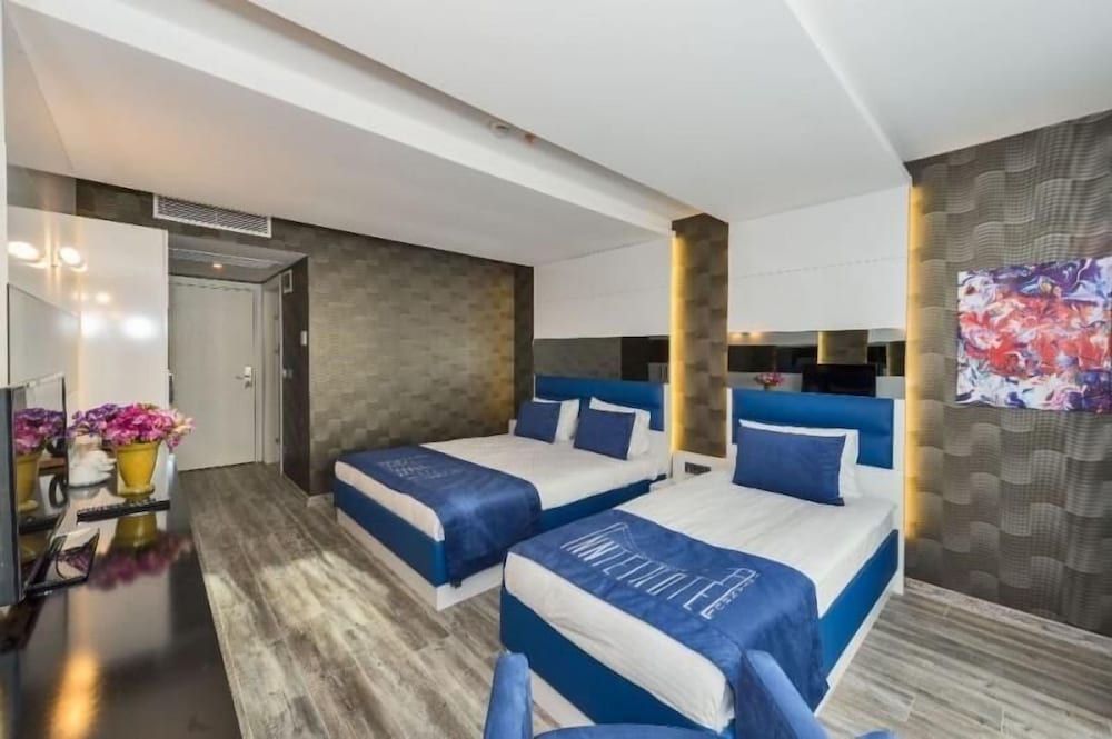 Standard Room Twin Beds