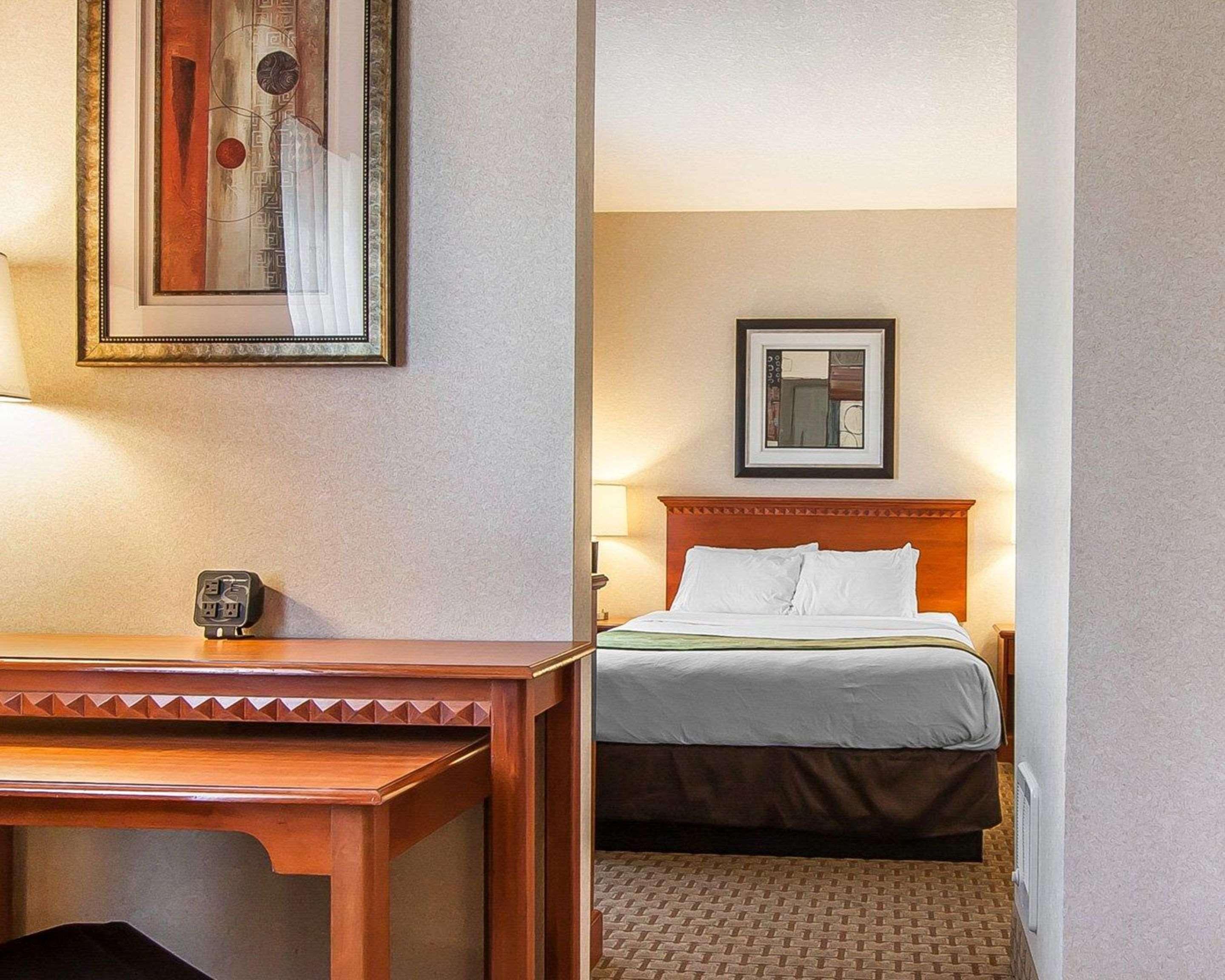 Suite, 2 Queen Beds, Accessible, City Express by Marriott Redmond Airport 4/4