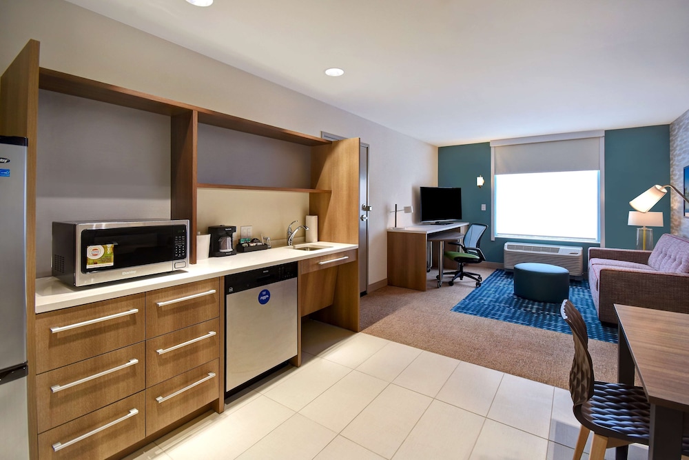 Home2 Suites By Hilton Wichita Downtown Delano Ks 4/46
