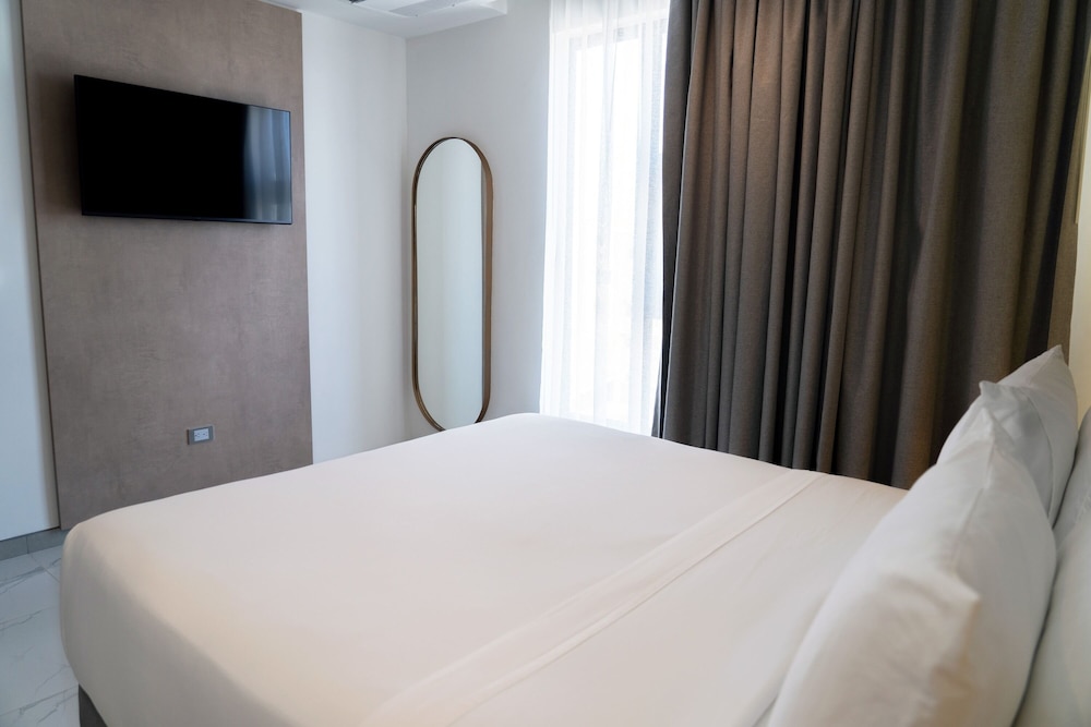 Delamar Hotel 9/17