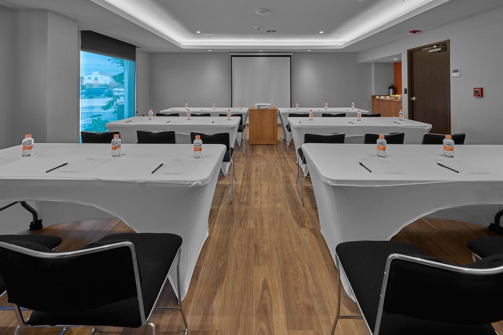 City Express Plus by Marriott Mazatlan 54/64