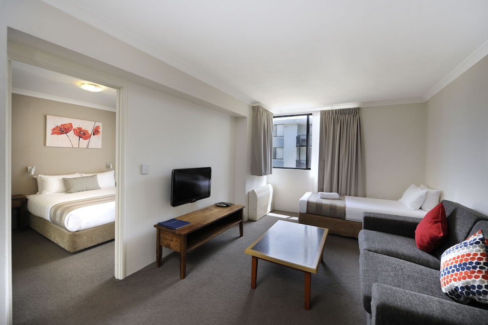 Lodestar Waterside Apartments 35/44