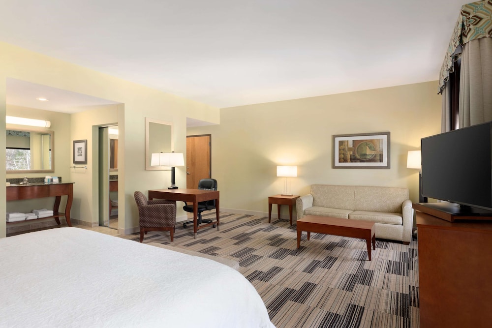 Hampton Inn & Suites Birmingham East Irondale 18/37