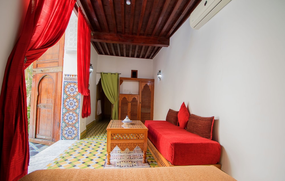 Riad Zitouna 29/47
