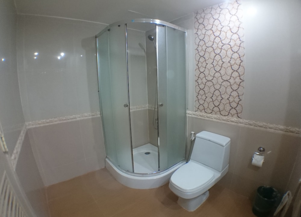 Ton Koon Hotel 40/46
