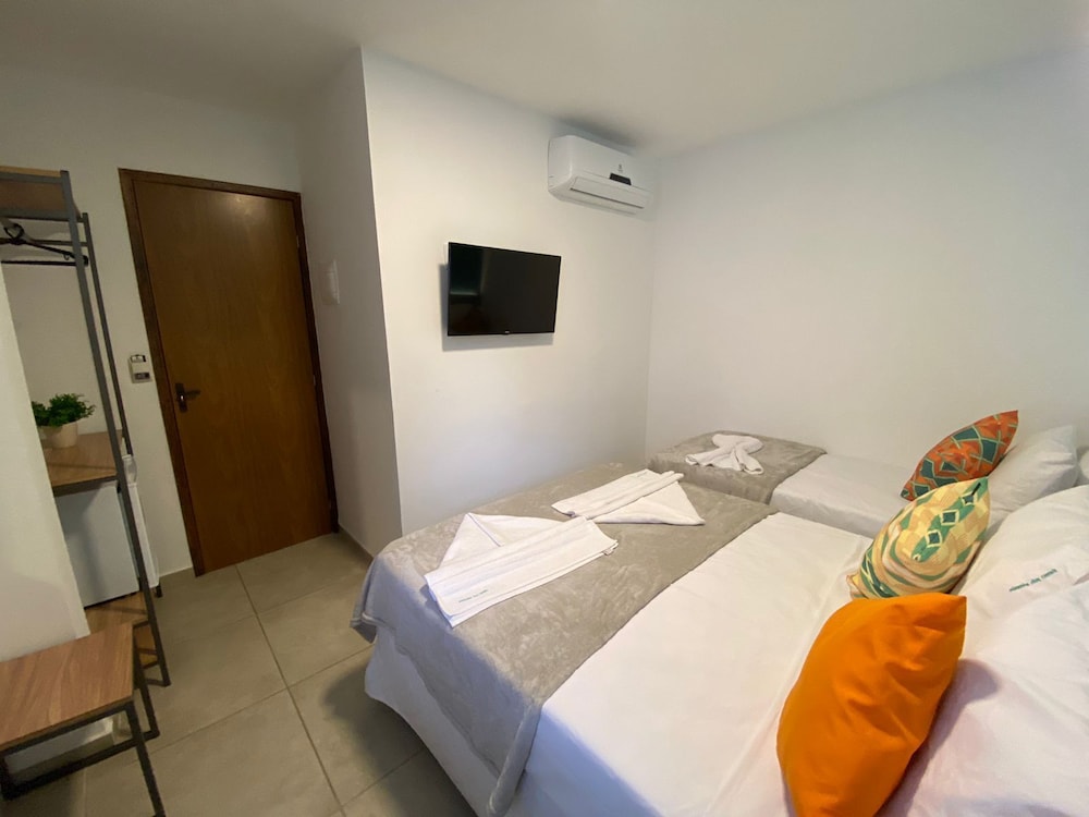 Room, Triple, 1 Double and 1 Single Bed, City Side
