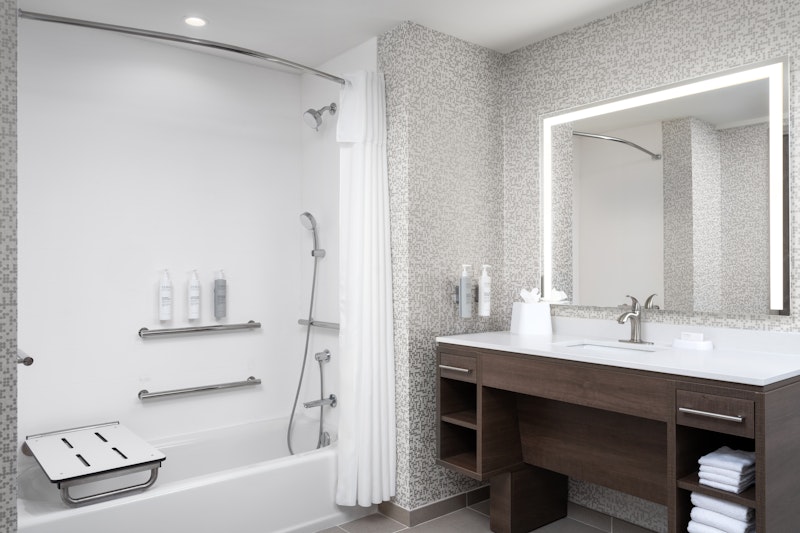 Home2 Suites by Hilton Winter Haven 22/23